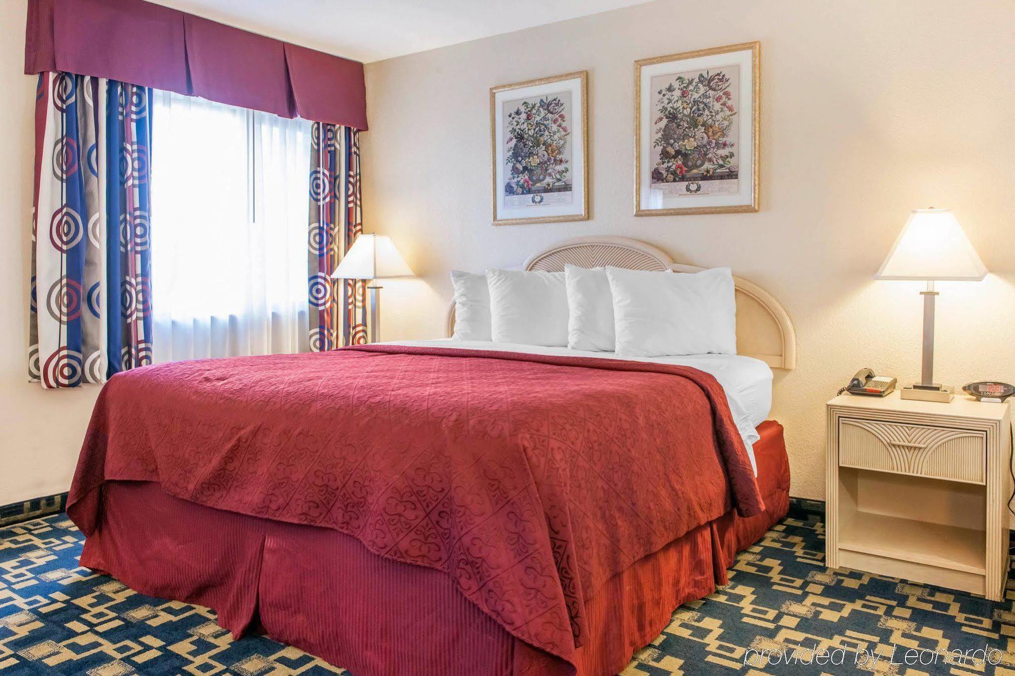 Quality Inn Эфингем Экстерьер фото